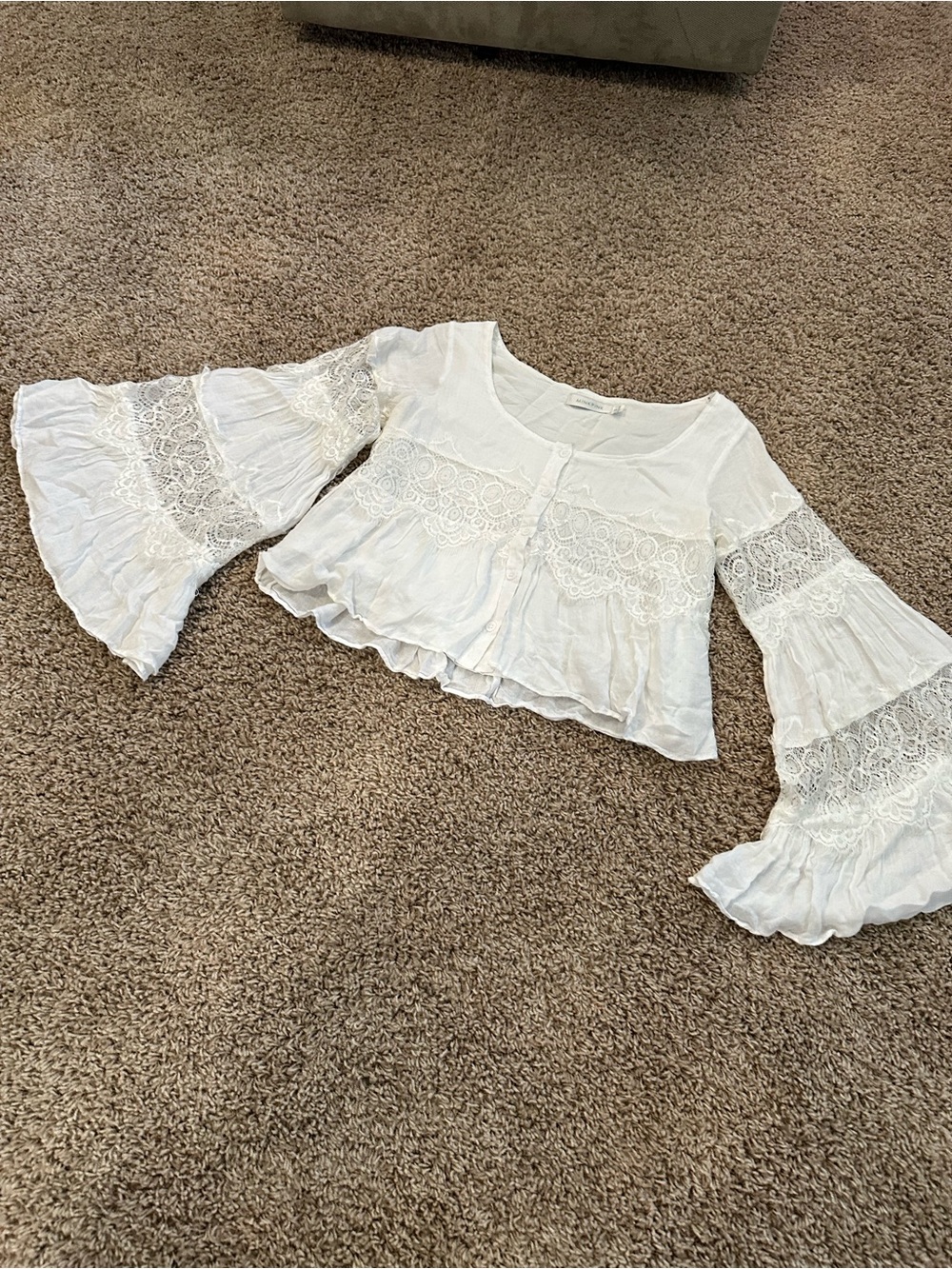 MINKPINK White Lace Bell-Sleeve Crop Top Festival Cottage Milkmaid coquette